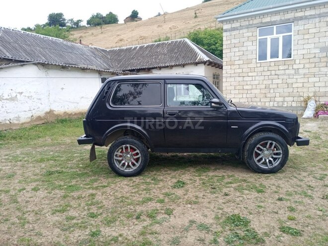 LADA (VAZ) Niva-2