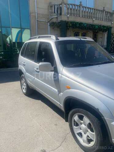 Chevrolet Niva-9