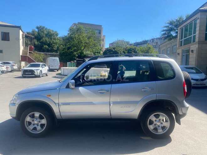Chevrolet Niva-3