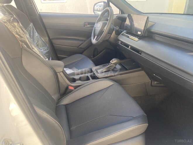 Toyota Corolla Cross-16