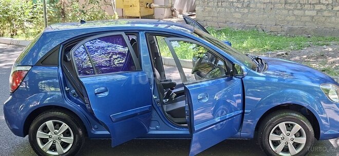 Kia Rio-2