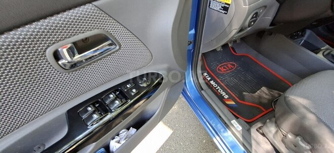 Kia Rio-8