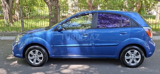 Kia Rio-16