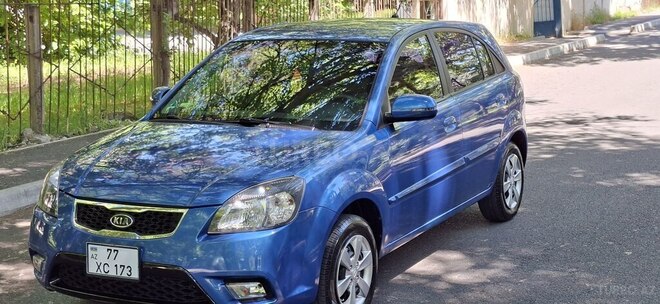 Kia Rio-17