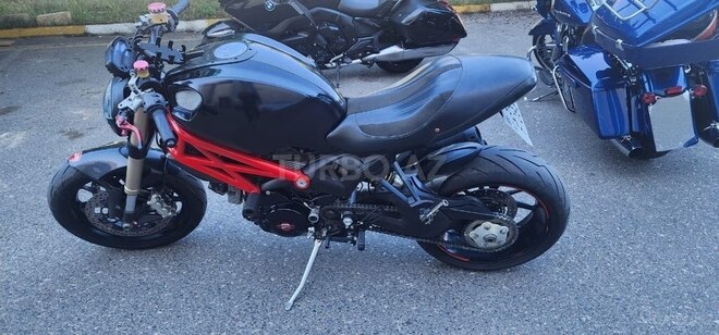Ducati 1100 EVO-4