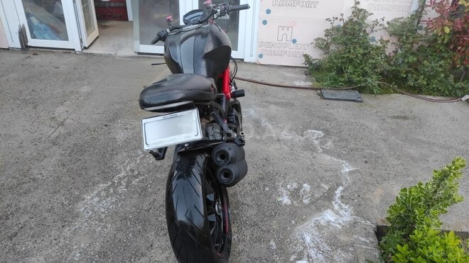 Ducati 1100 EVO-3