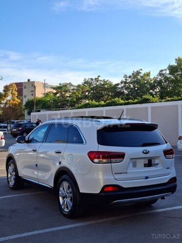 Kia Sorento-4