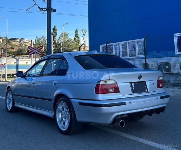 BMW 525-18
