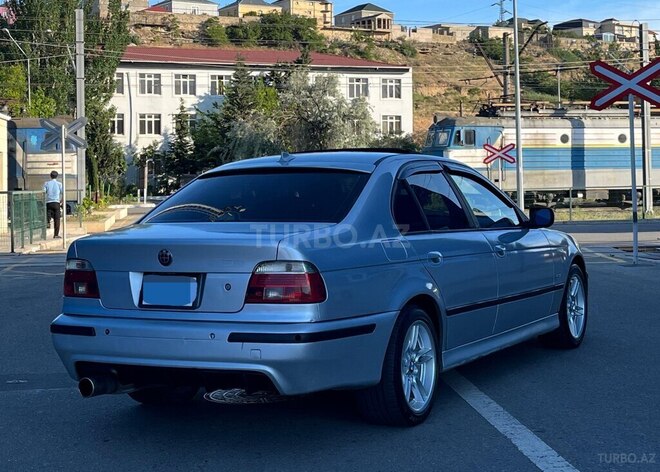 BMW 525-17