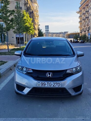 Honda Fit-1