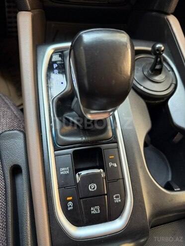 Hyundai Santa Fe-15