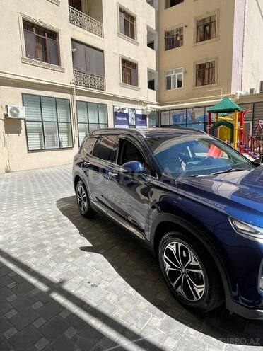Hyundai Santa Fe-5