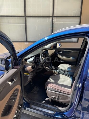 Hyundai Santa Fe-10