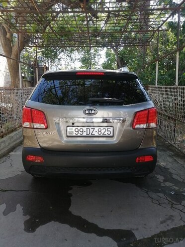 Kia Sorento-2
