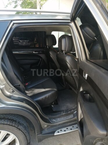 Kia Sorento-9