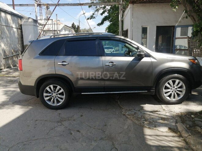 Kia Sorento-11