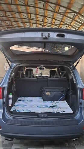 Hyundai Santa Fe-6
