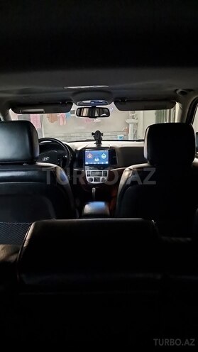 Hyundai Santa Fe-9