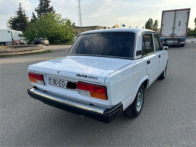 LADA (VAZ) 2107-20
