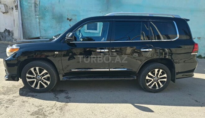 Toyota Land Cruiser-2