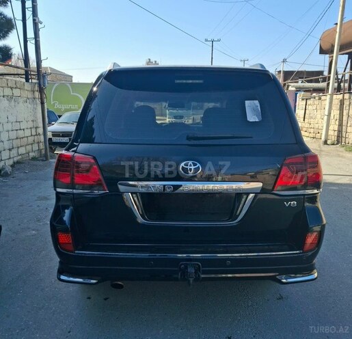 Toyota Land Cruiser-4
