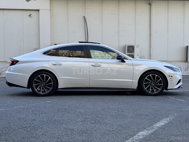 Hyundai Sonata-6