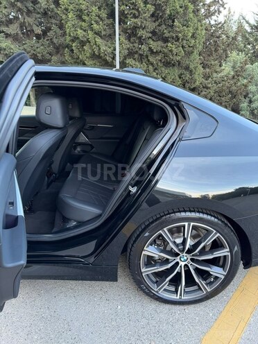 BMW 520-9