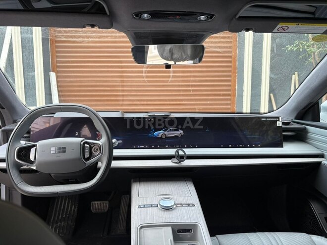 Geely Galaxy E8-3