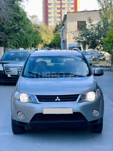 Mitsubishi Outlander-7