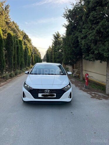 Hyundai i20-1