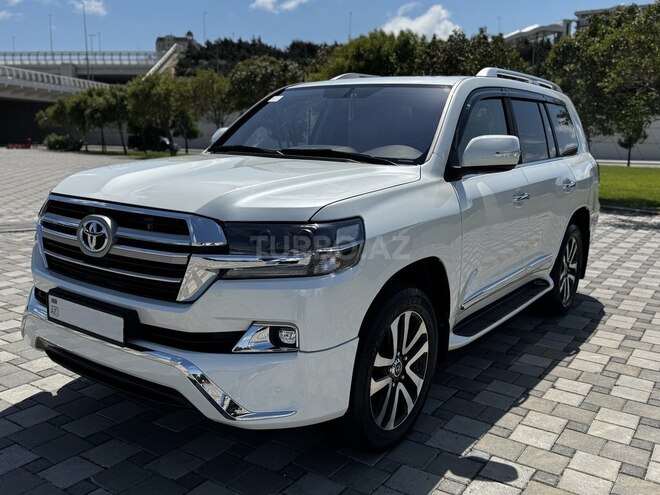 Toyota Land Cruiser-4