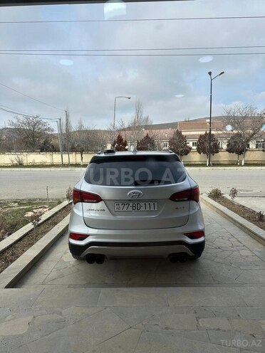 Hyundai Santa Fe-4