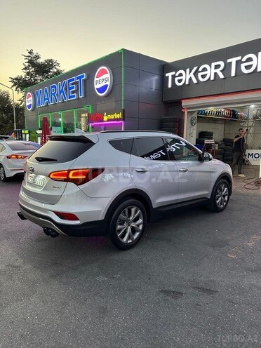 Hyundai Santa Fe-16
