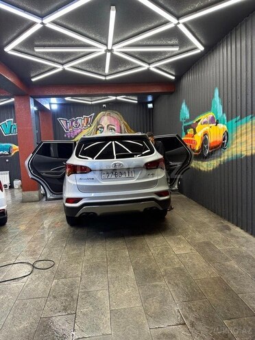 Hyundai Santa Fe-9