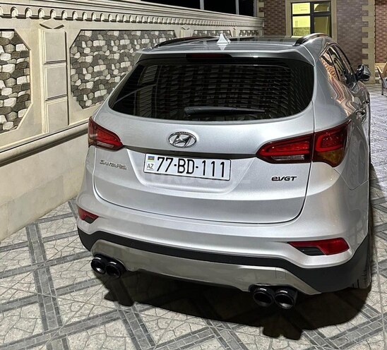 Hyundai Santa Fe-13