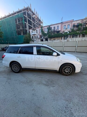 Nissan Wingroad-3