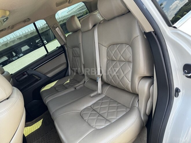 Toyota Land Cruiser-14