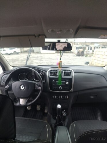 Renault Logan-7