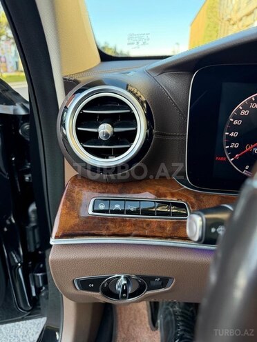Mercedes E 300-12