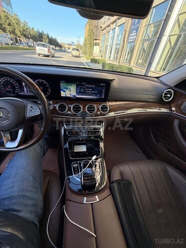 Mercedes E 300-7