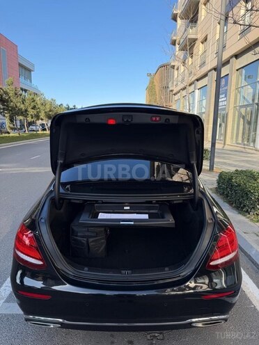 Mercedes E 300-6