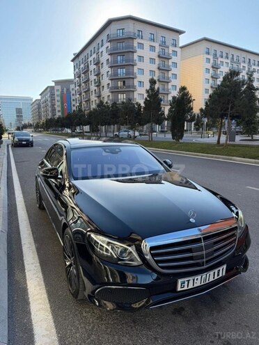 Mercedes E 300-8