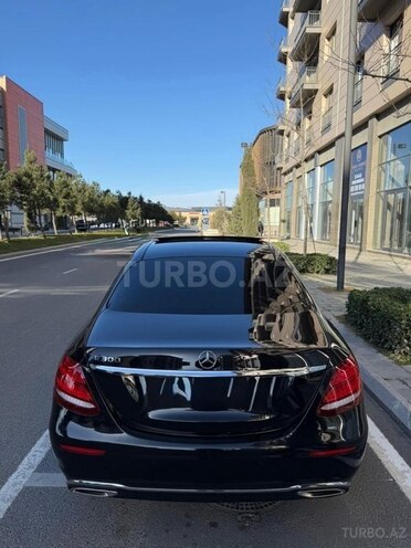 Mercedes E 300-2