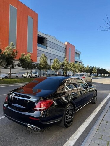 Mercedes E 300-9