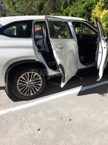 Toyota Highlander-5