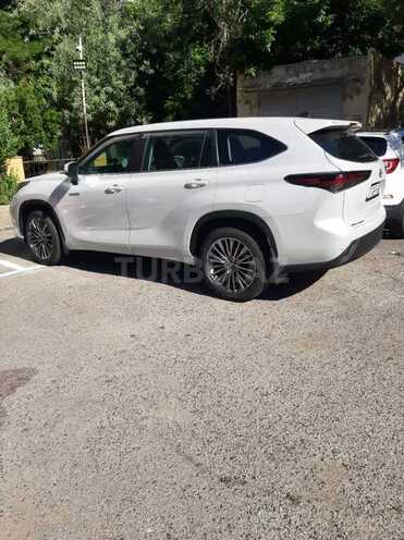 Toyota Highlander-6
