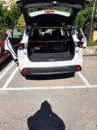 Toyota Highlander-8