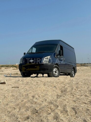 Ford Transit-1