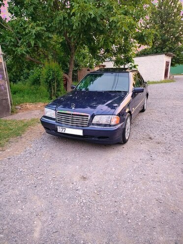 Mercedes C 240-1