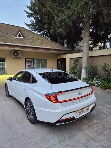 Hyundai Sonata-3